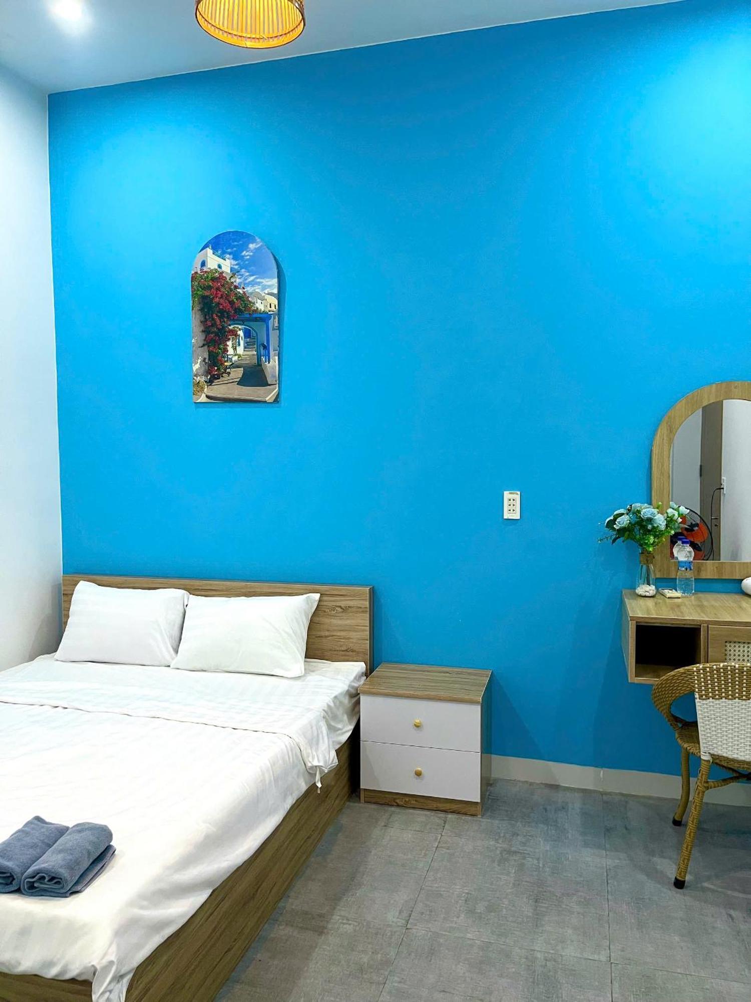 Santorini House And Coffee Hotel Da Nang Bagian luar foto