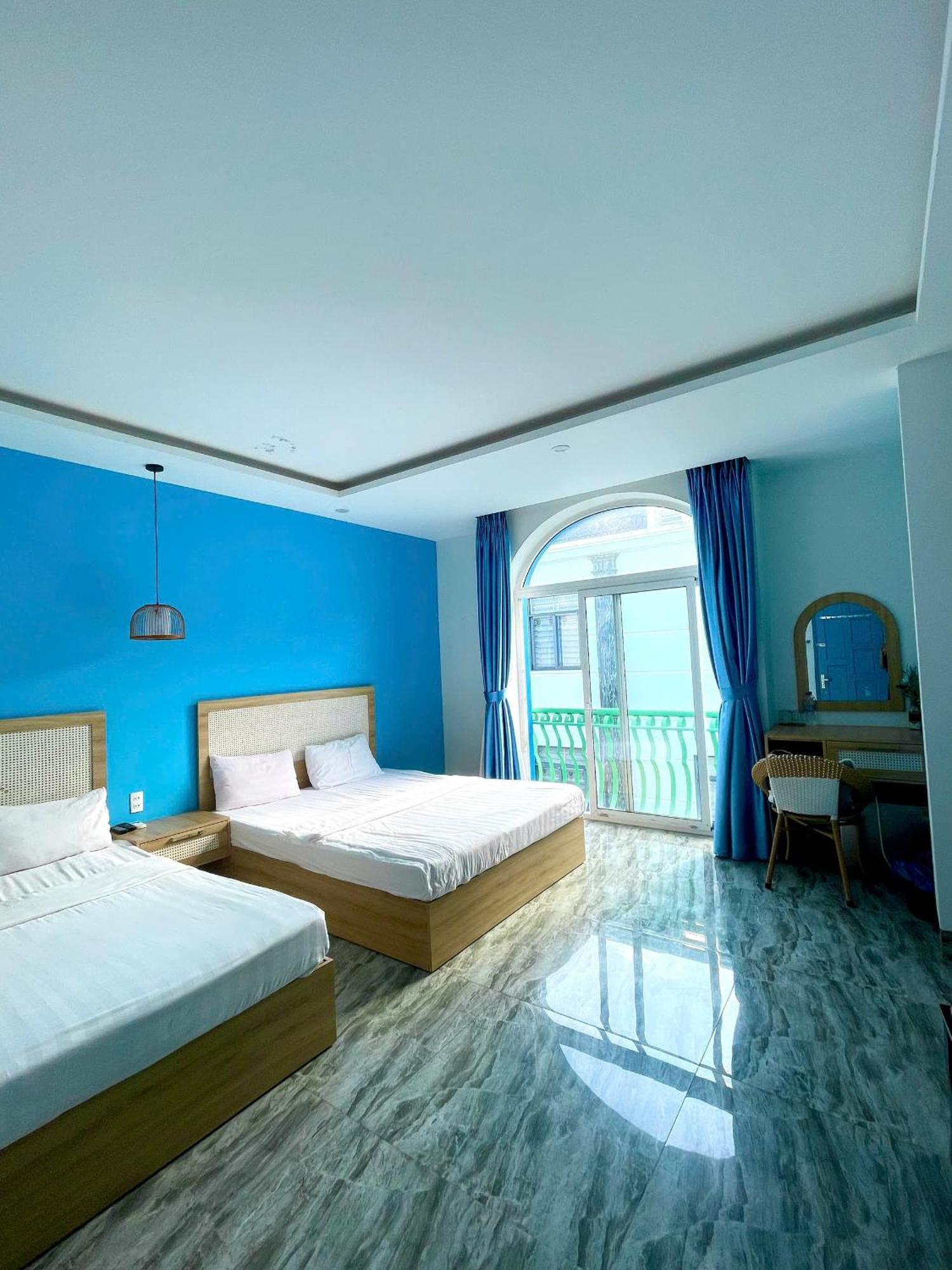 Santorini House And Coffee Hotel Da Nang Bagian luar foto
